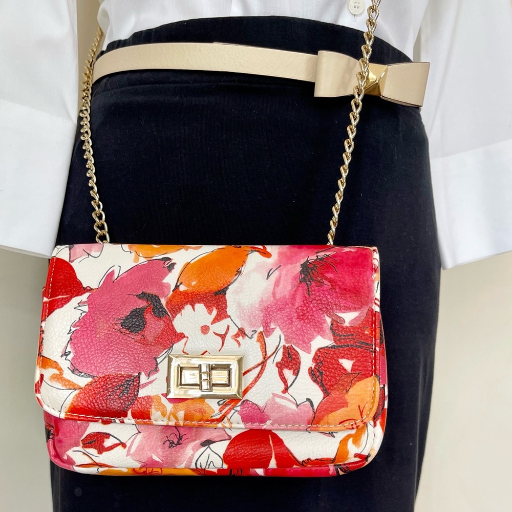 Small Flowery Shoulder Bag